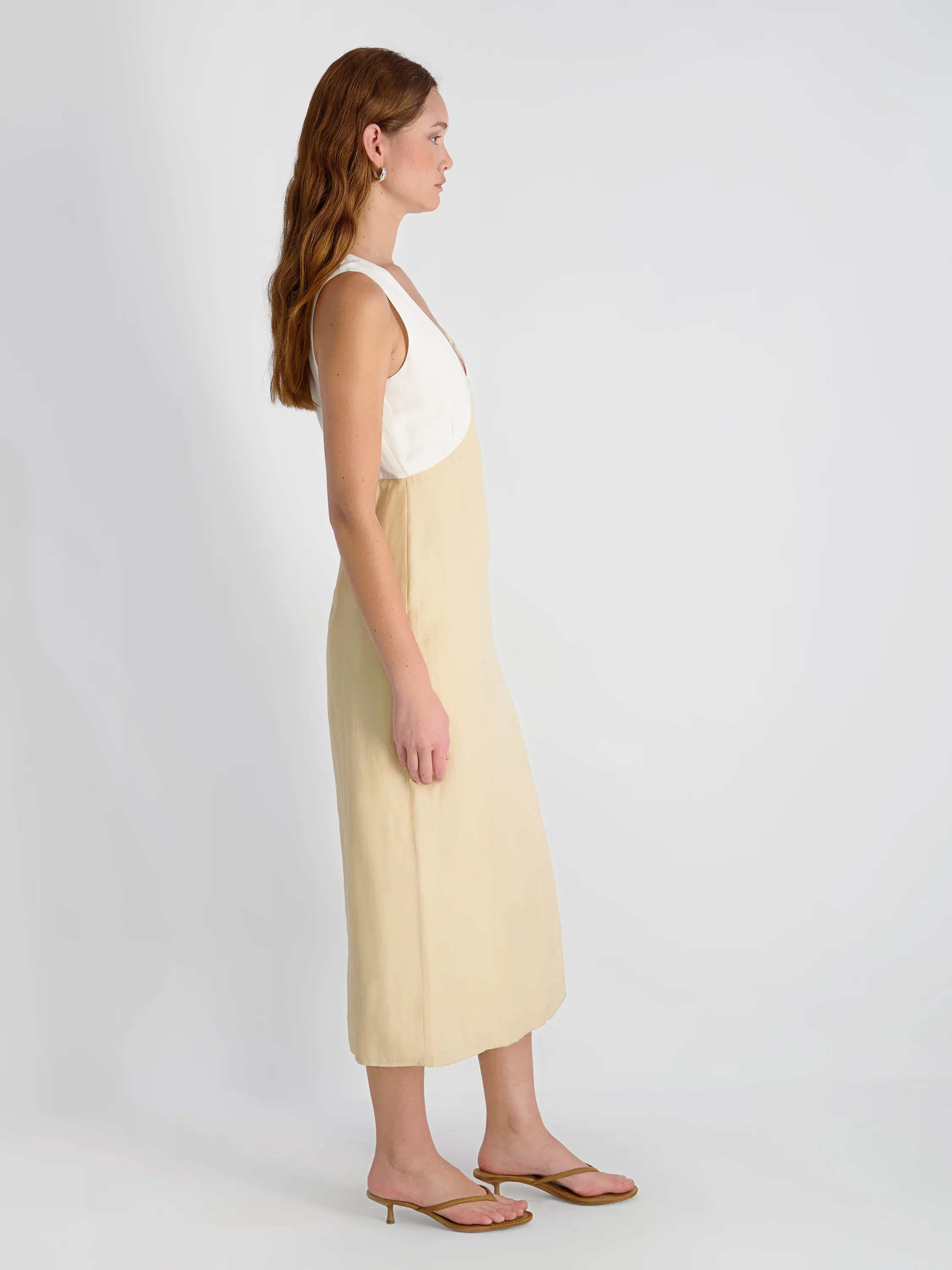 COOPER LINEN V-NECK MIDI DRESS - Image 4