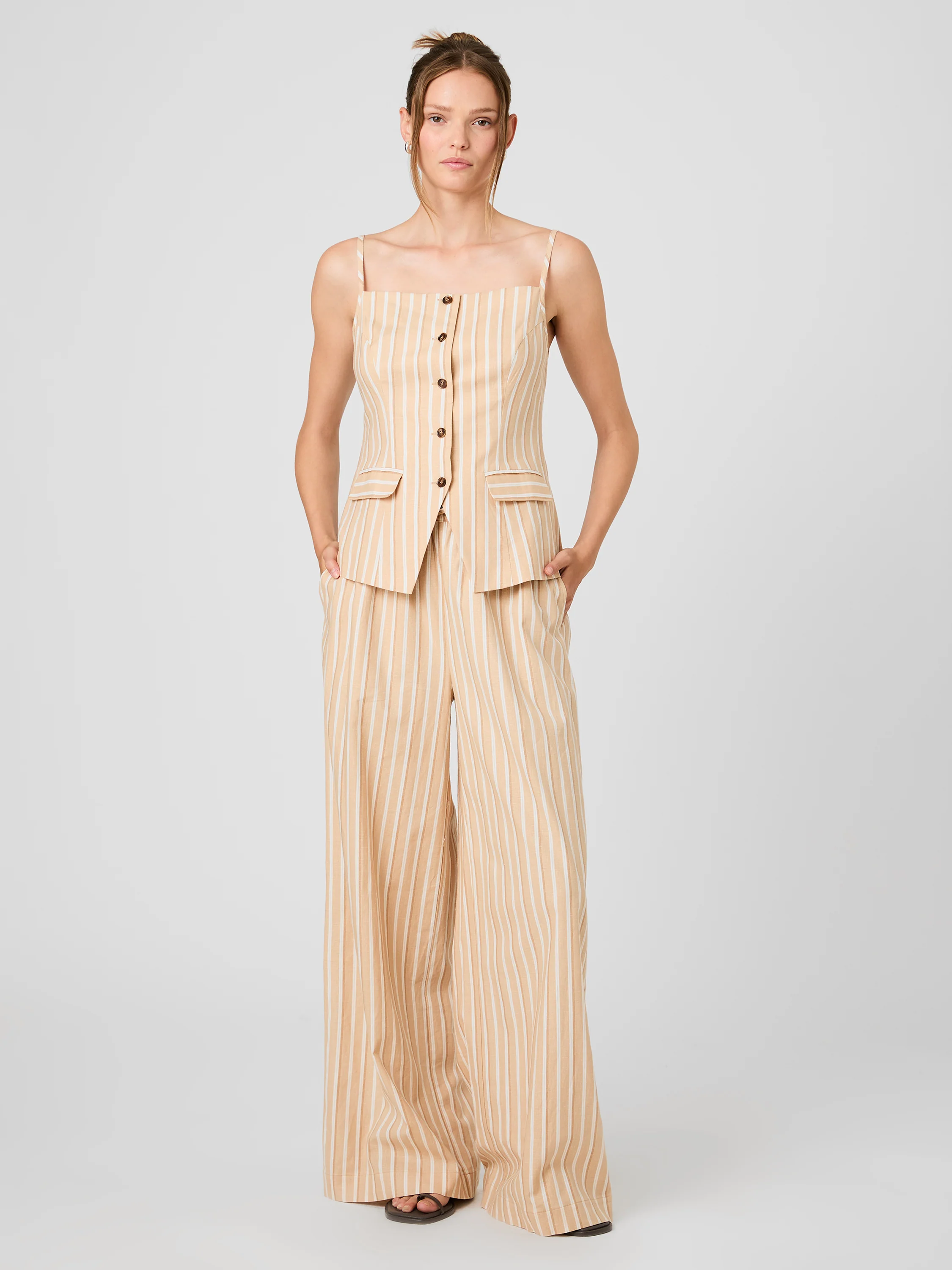ASPEN LINEN TAILORED TOP - Image 6