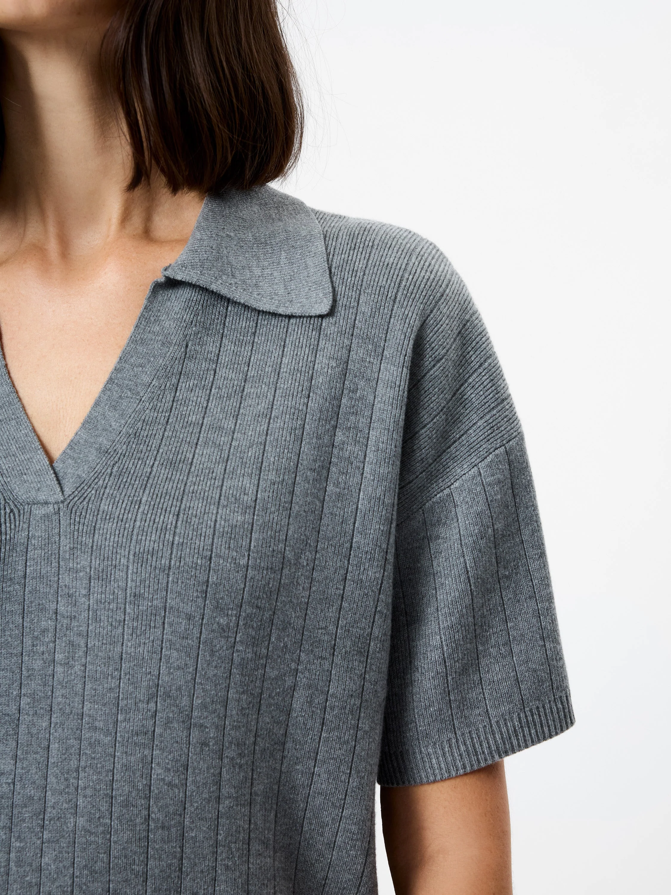 JAVIER KNIT V-NECK COLLARED TOP - Image 3