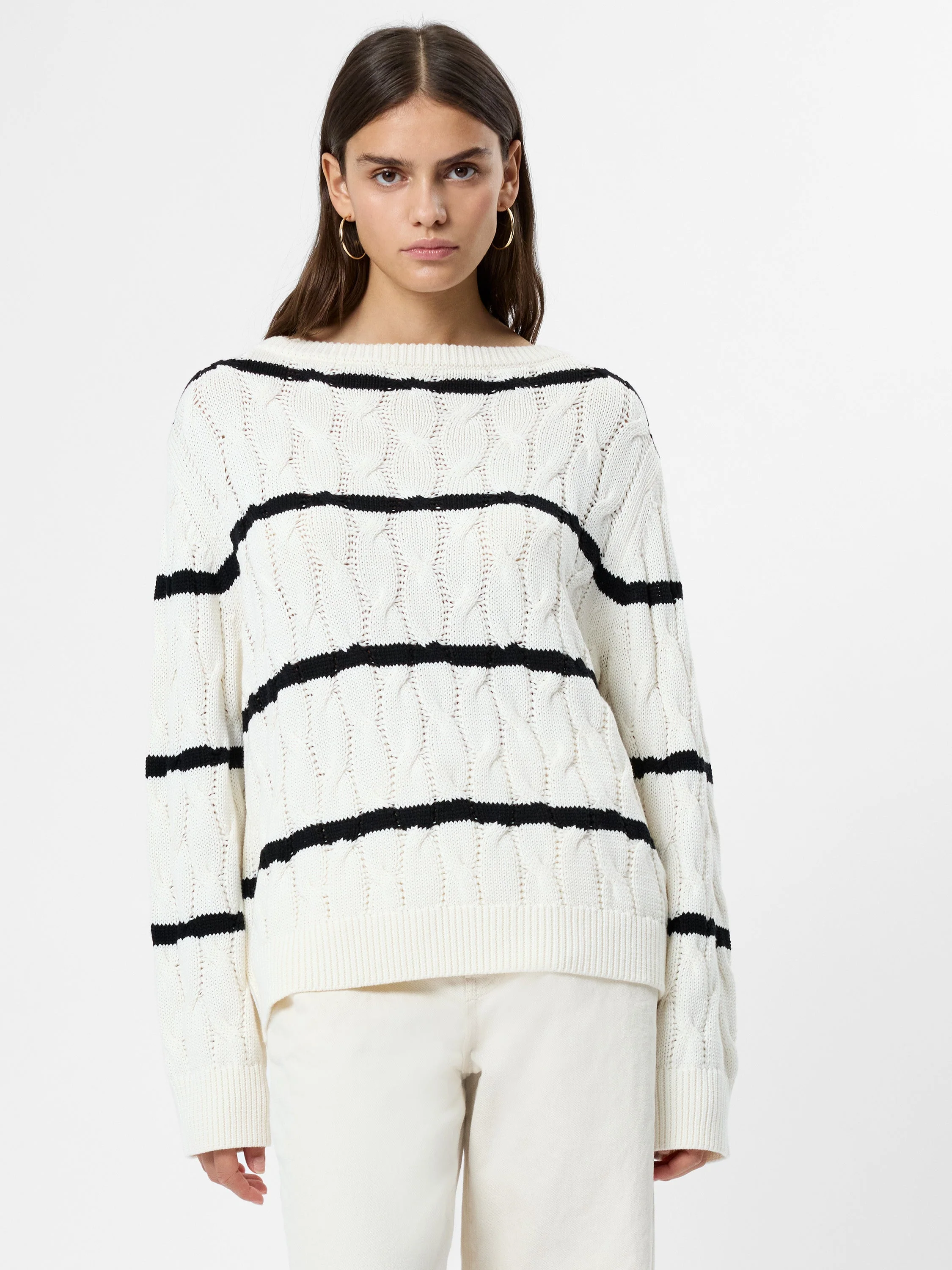 MOZART CHUNKY CABLE KNIT PULLOVER